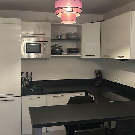 Appartement Proche De Paris Et Disney Шампини сюр Марн Екстериор снимка